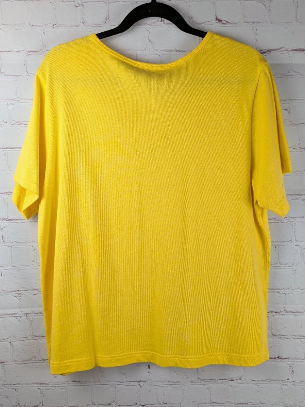 Quacker Factory Rhinestone Cherries Yellow Top L - Picture 4 of 4